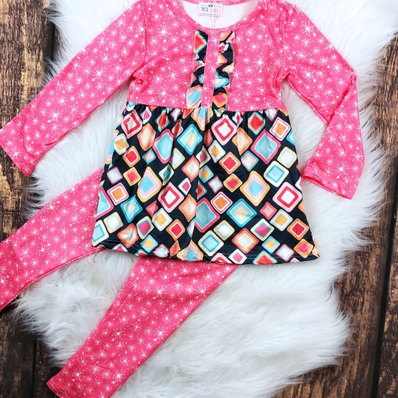 Pete + Lucy Paris Amour Short Sleeve Pant Set
